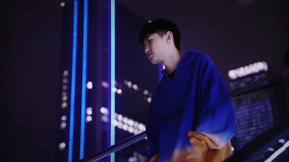 或压低强度 或压低强度